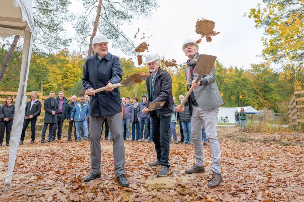 1. Spatenstich AMS-Gebäude